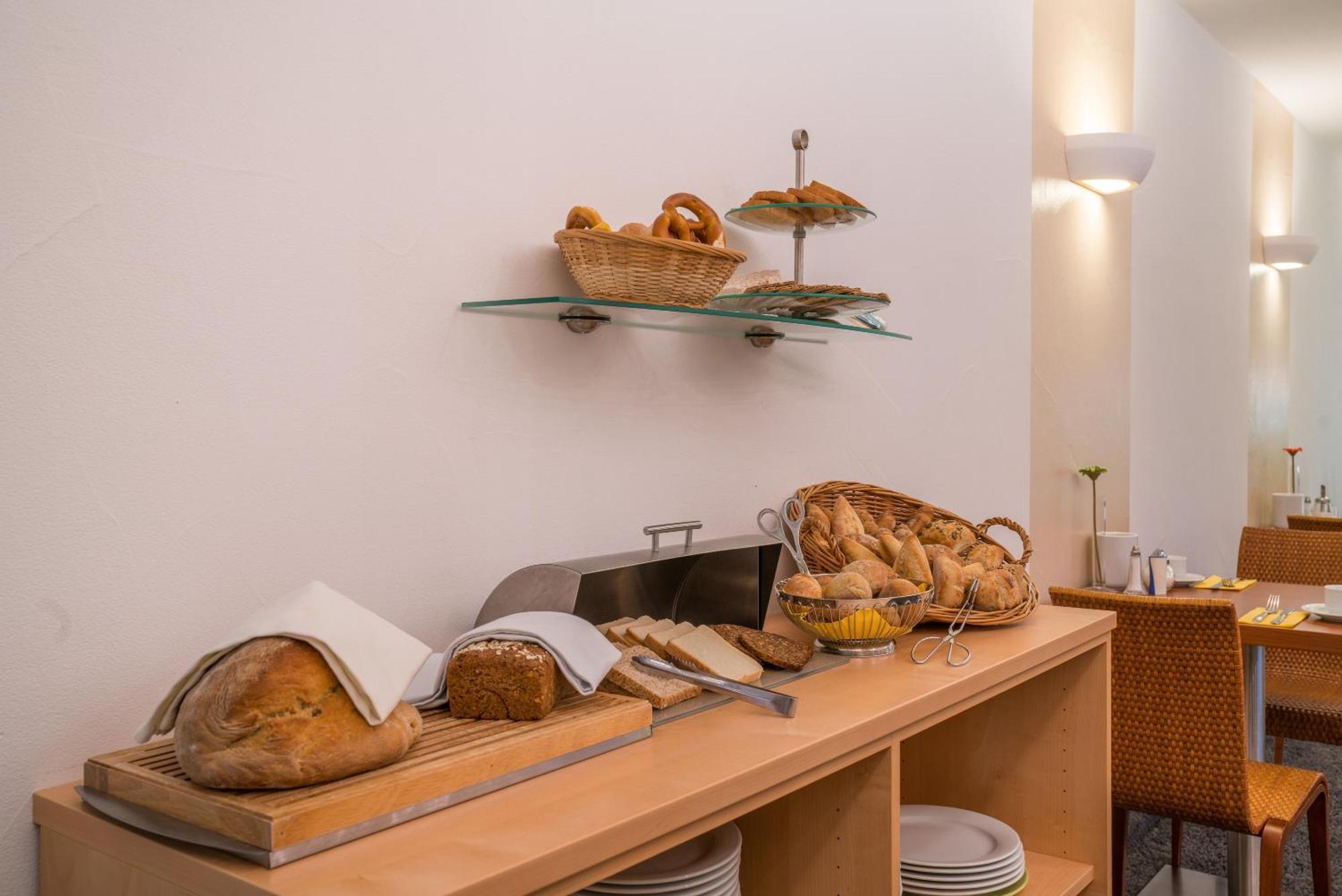 Airporthotel Residenz Steinenbronn Kültér fotó