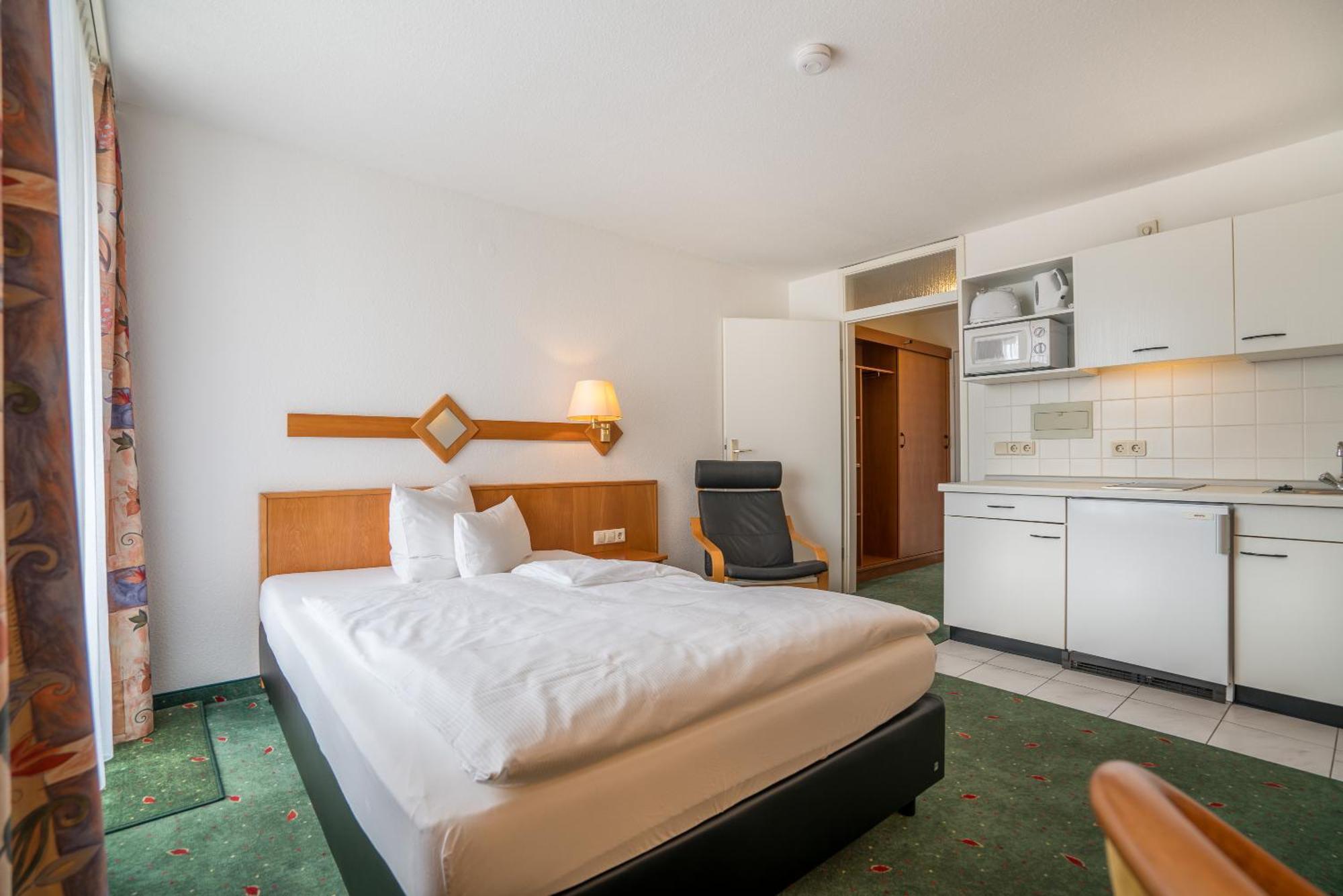 Airporthotel Residenz Steinenbronn Kültér fotó