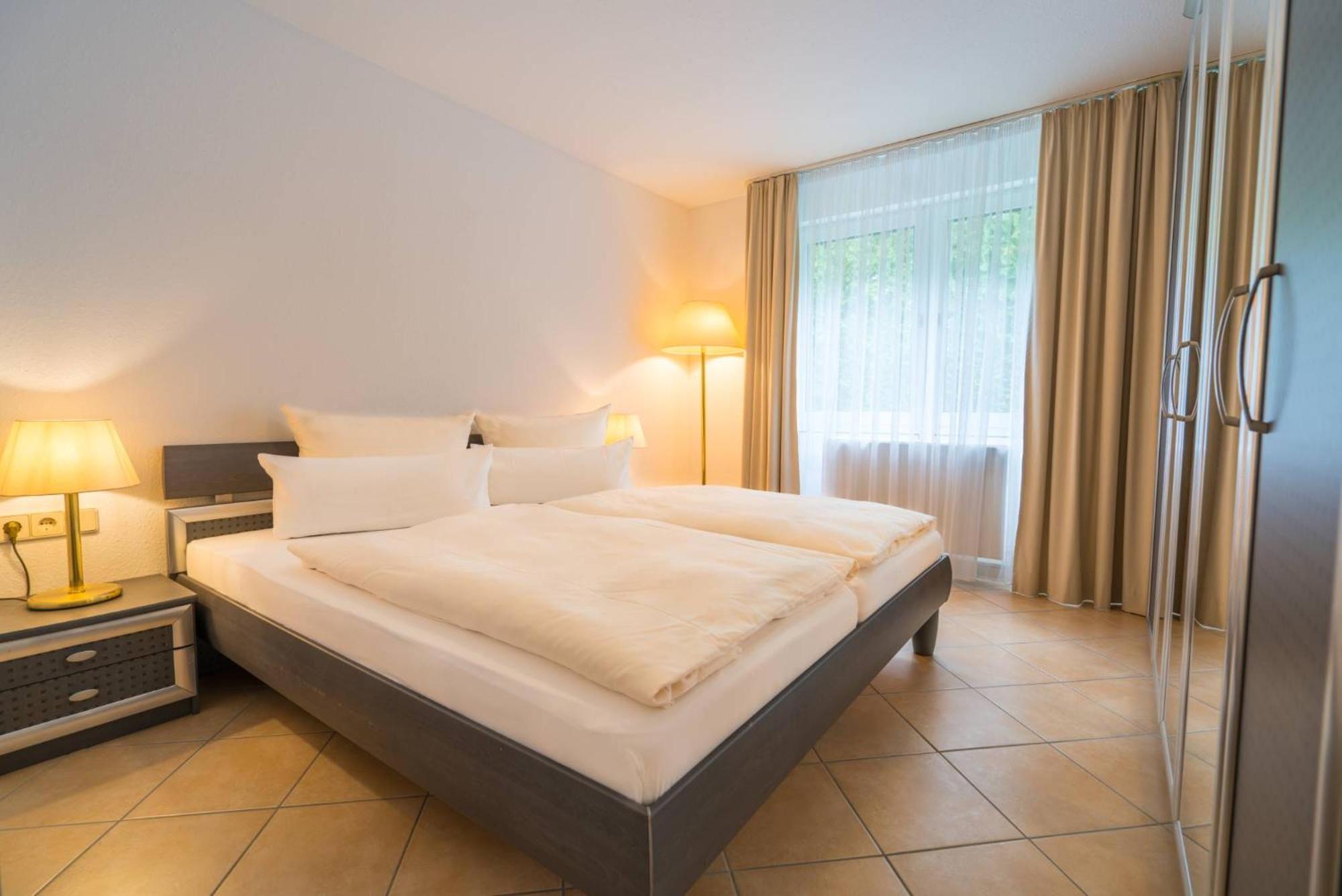 Airporthotel Residenz Steinenbronn Kültér fotó