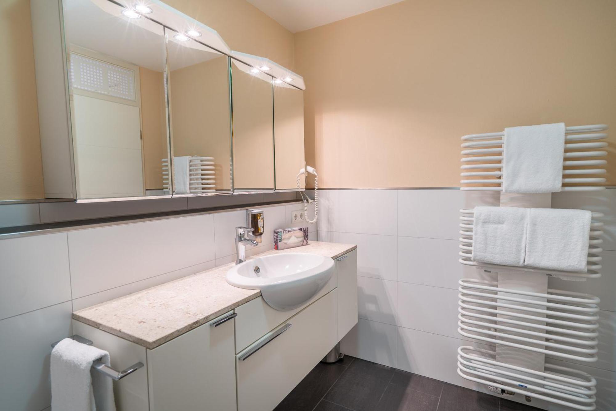 Airporthotel Residenz Steinenbronn Kültér fotó