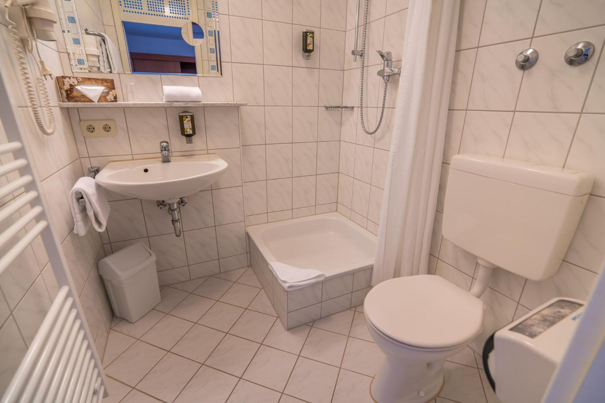 Airporthotel Residenz Steinenbronn Kültér fotó