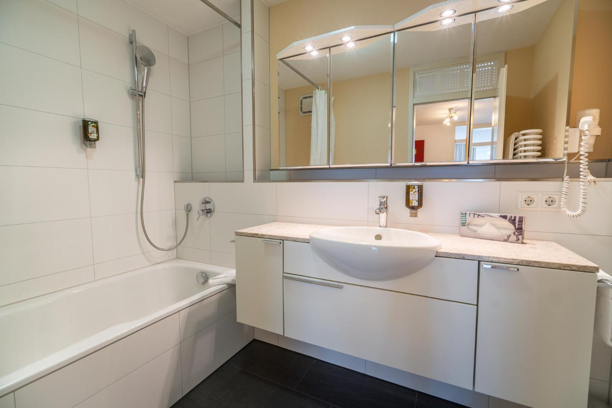 Airporthotel Residenz Steinenbronn Kültér fotó