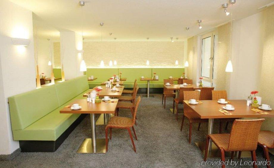 Airporthotel Residenz Steinenbronn Étterem fotó