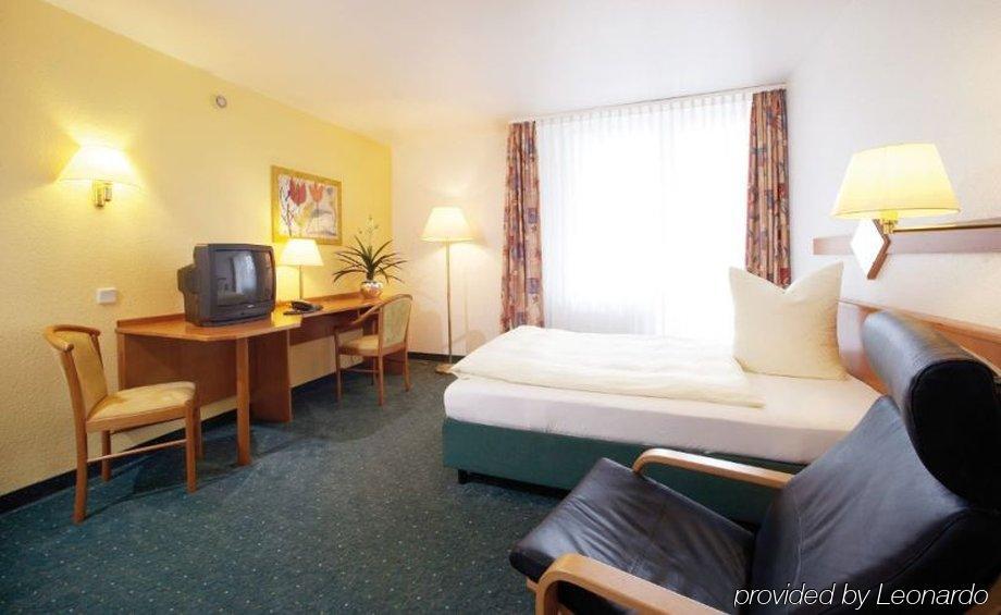 Airporthotel Residenz Steinenbronn Kültér fotó