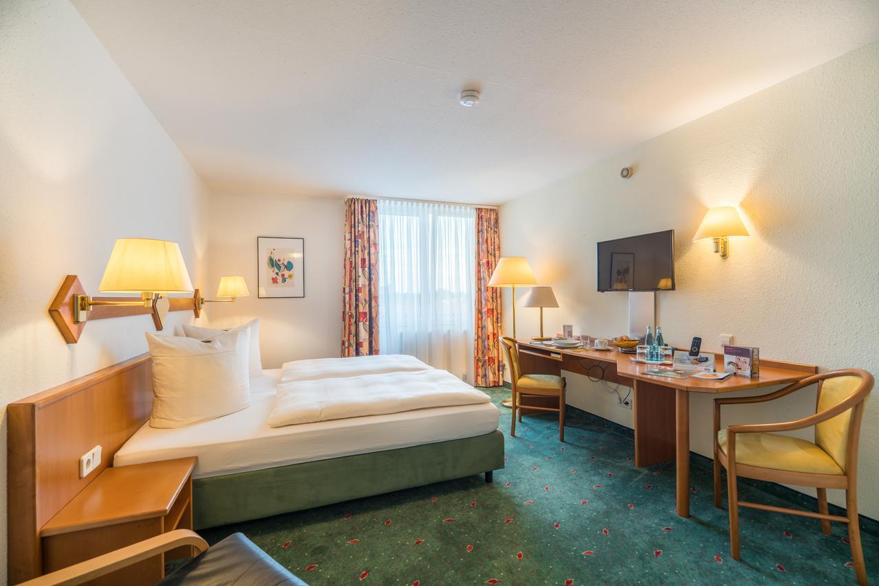 Airporthotel Residenz Steinenbronn Kültér fotó