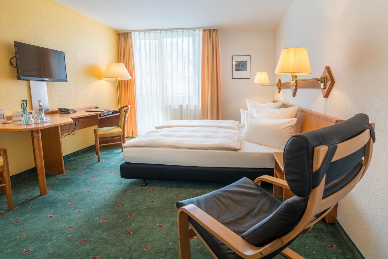 Airporthotel Residenz Steinenbronn Kültér fotó