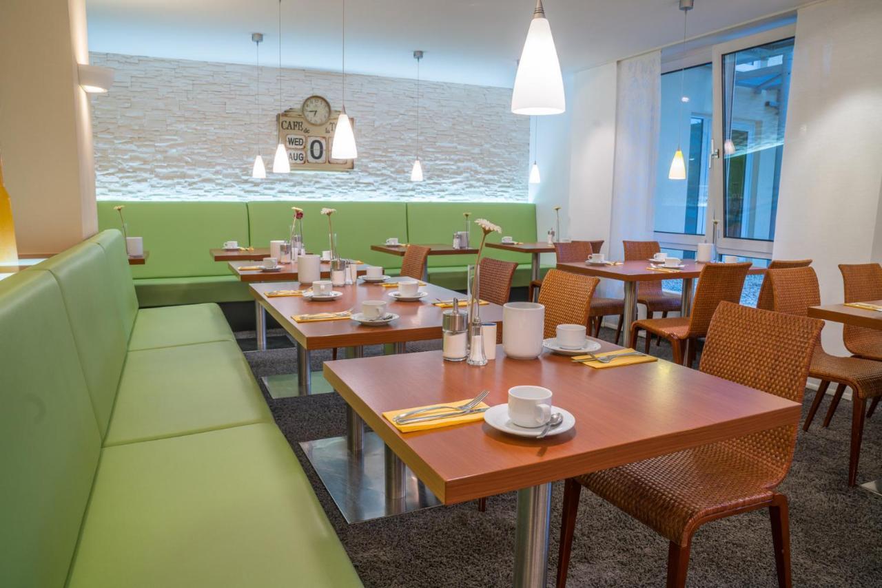 Airporthotel Residenz Steinenbronn Kültér fotó